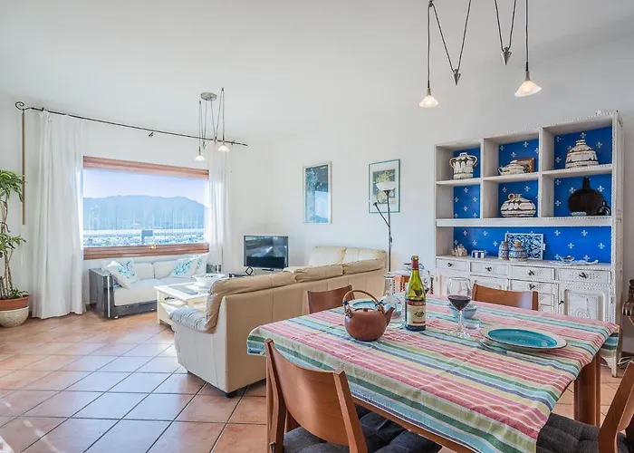 Daire Sardinia Family - *
